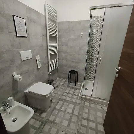 Ostello Metro Young *