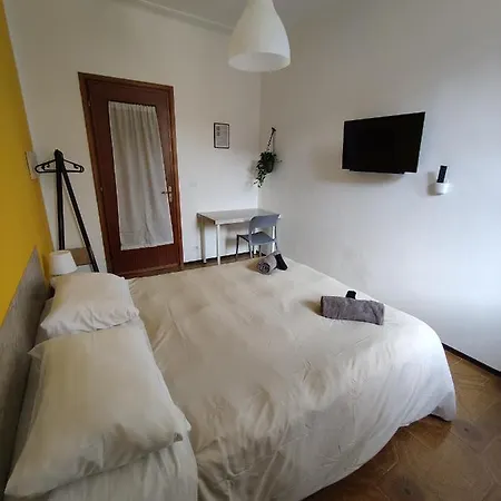 Hostel Metro Young Turin