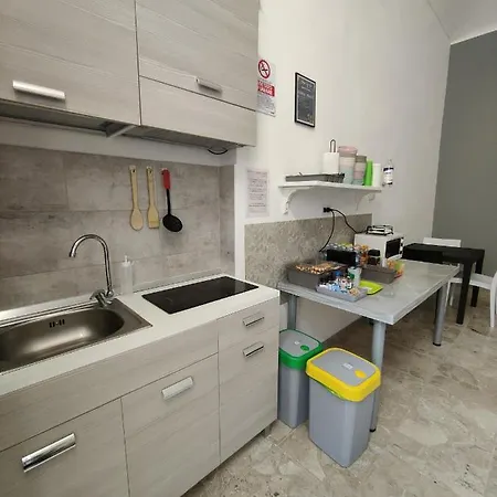 Хостел Metro Young *