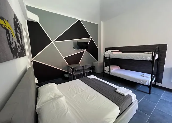 Metro Young Hostel *