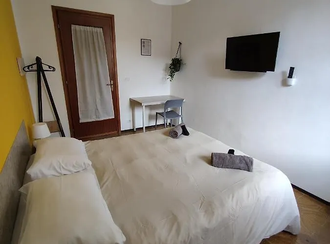 Hostel Metro Young Turin