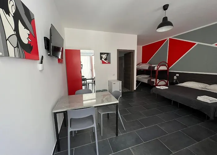 Hostel Metro Young Turin